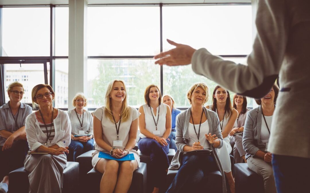 Co obejmuje szkolenie z ochrony informacji niejawnych online?